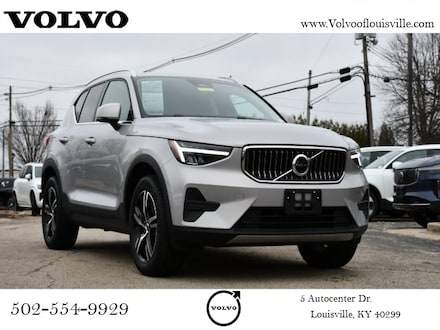 2025 Volvo XC40 B5 Core Bright Theme SUV