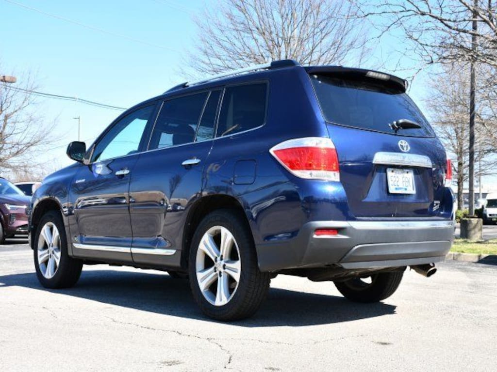 Used 2013 Toyota Highlander Limited V6 SUV