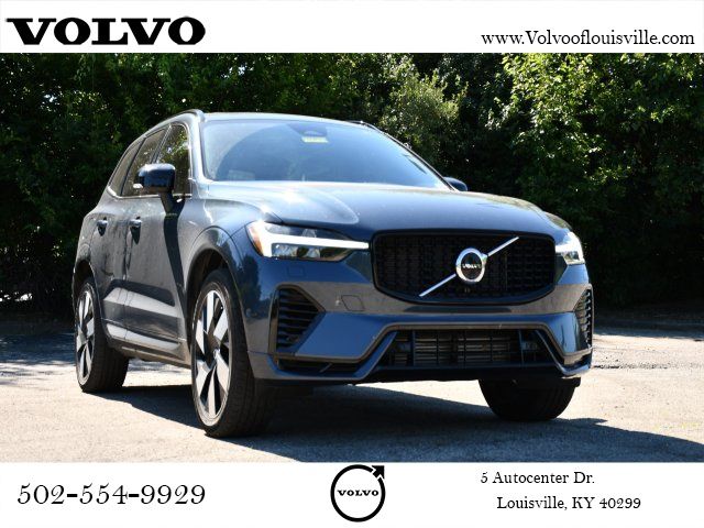 2024 Volvo XC60 T8 Plus Dark Theme AWD's photo