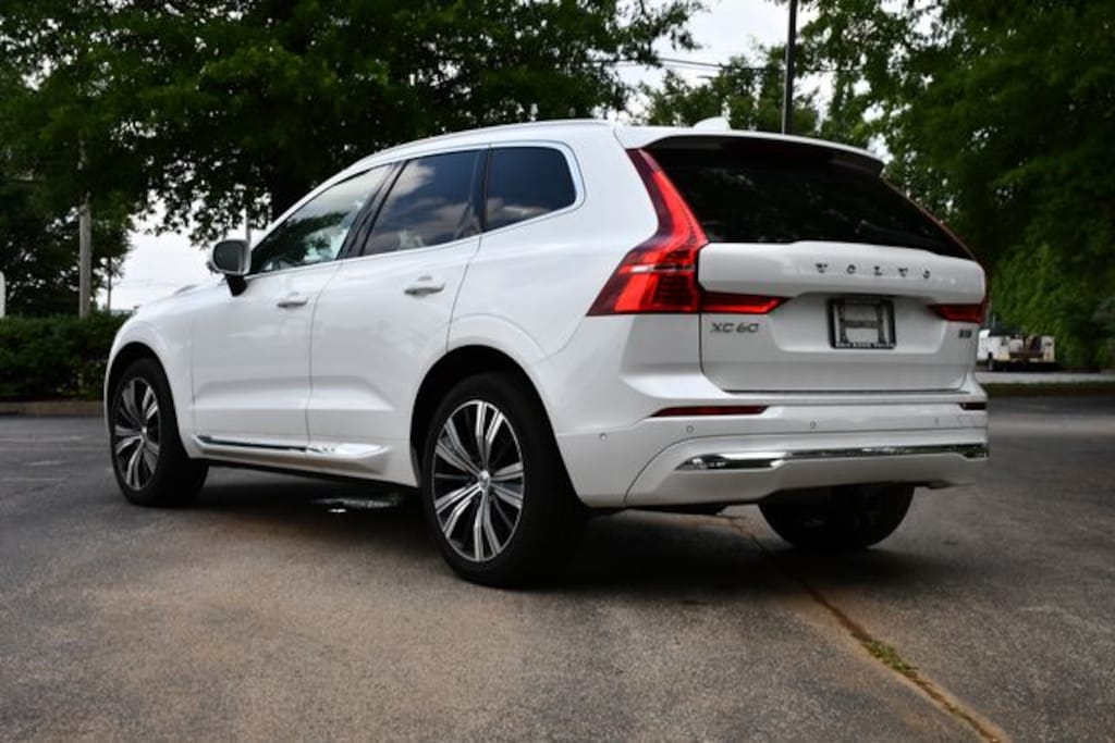 Used 2023 Volvo XC60 B5 AWD Plus Bright SUV