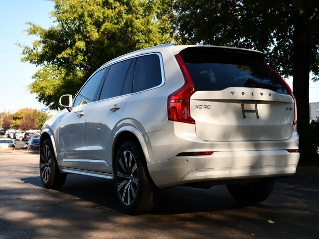 2023 Volvo XC90 B5 Core photo 3