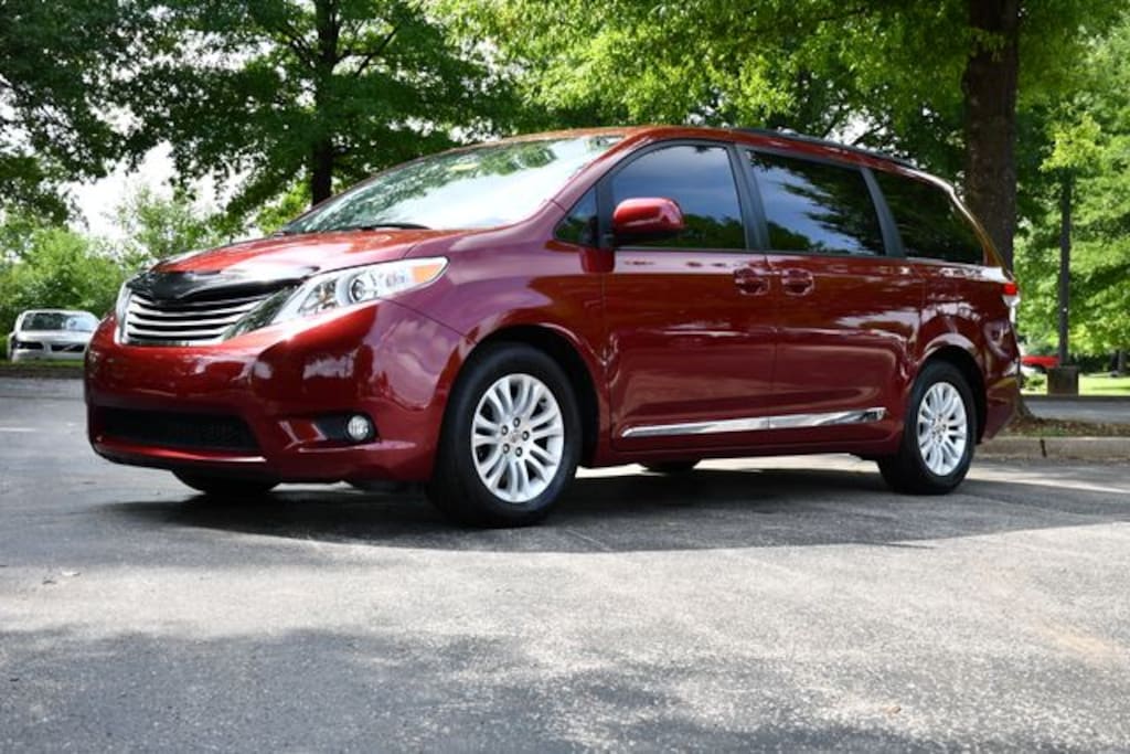 Used 2013 Toyota Sienna XLE V6 8 Passenger Van