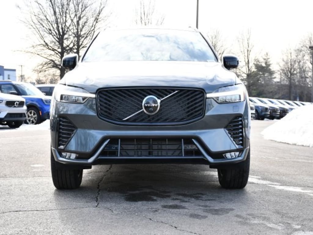 New 2026 Volvo XC60 B5 Plus SUV