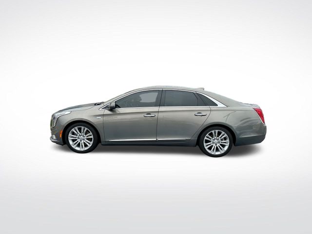 2019 Cadillac XTS Luxury photo 2