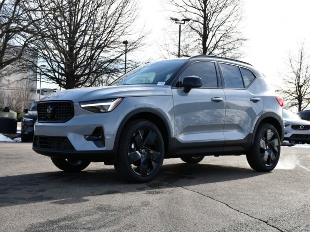 New 2026 Volvo XC40 B5 Ultra Black Edition SUV