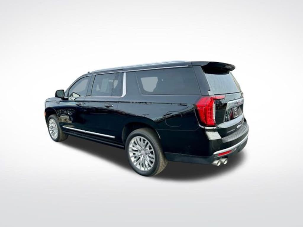 Used 2023 GMC Yukon XL Denali SUV