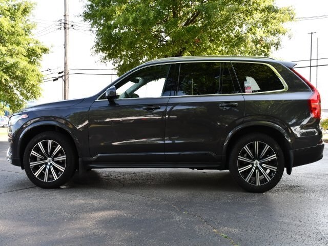 2023 Volvo XC90 B5 Core photo 3