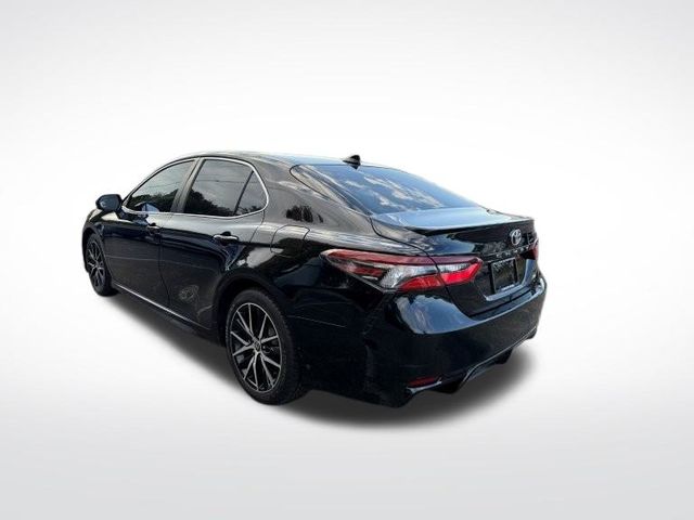2021 Toyota Camry SE photo 4