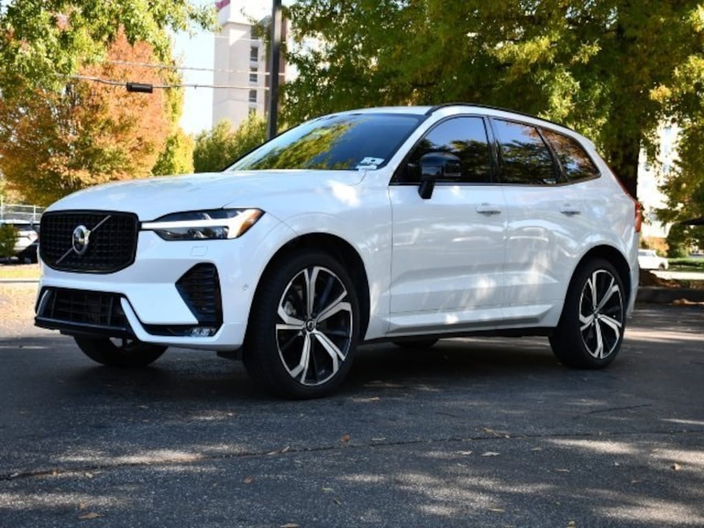 Used 2023 Volvo XC60 B6 AWD Ultimate Dark SUV