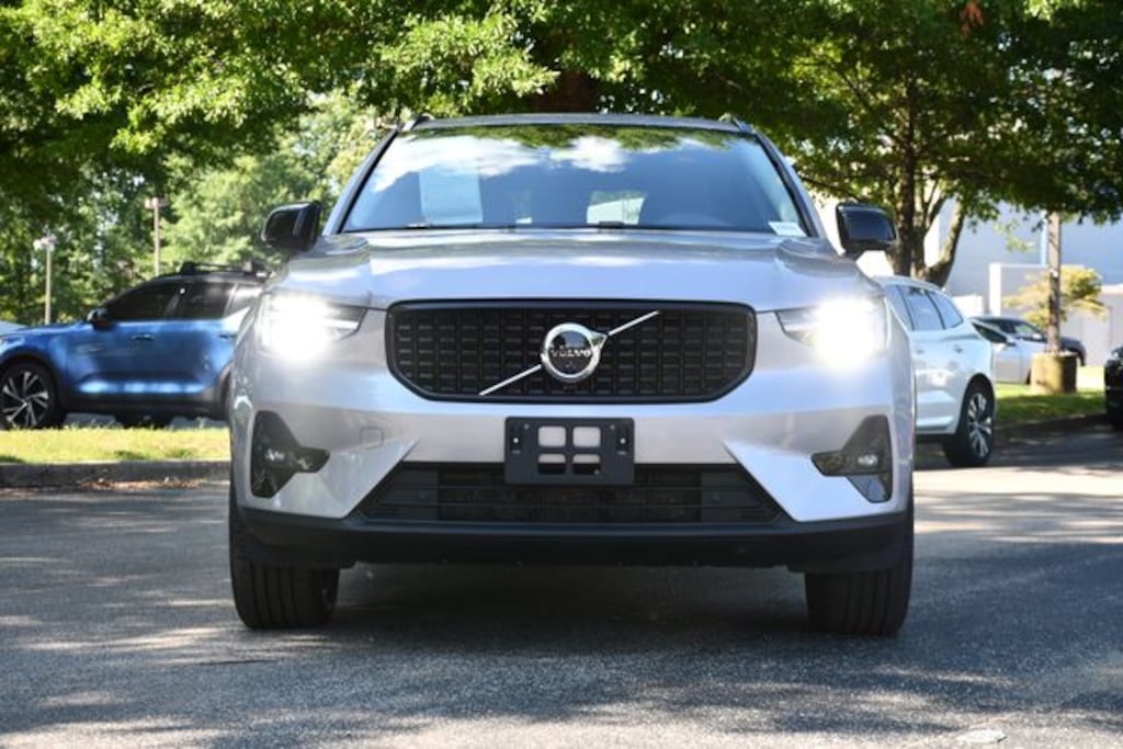 Certified 2026 Volvo XC40 B5 Plus SUV