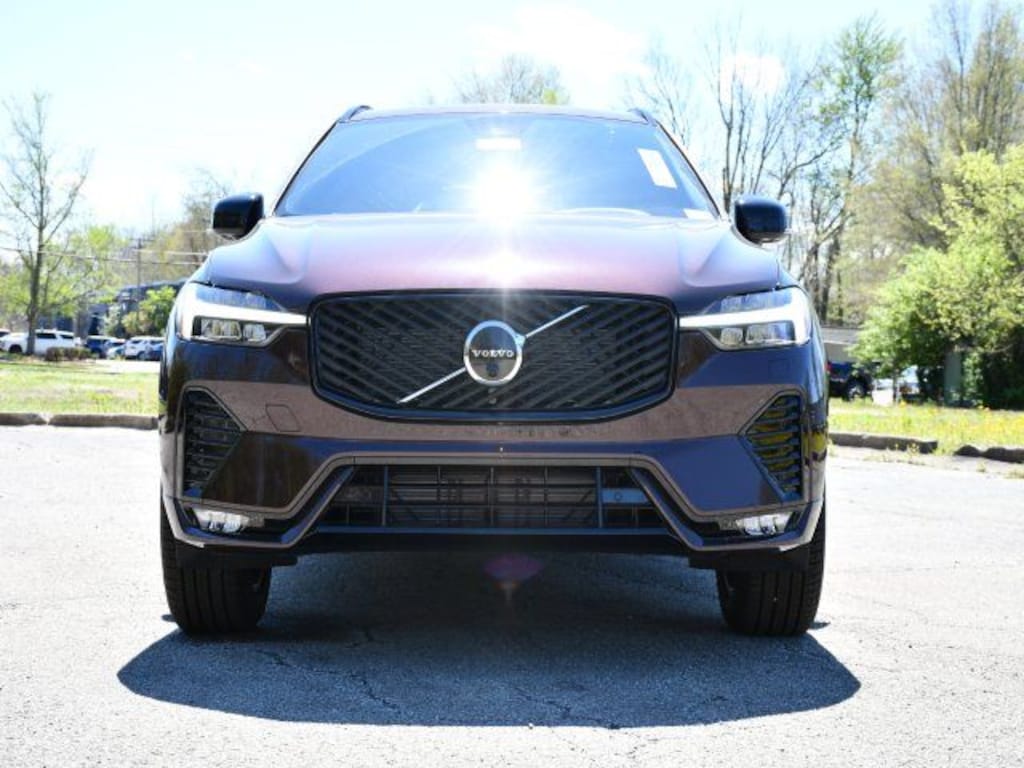 New 2026 Volvo XC60 B5 Plus SUV