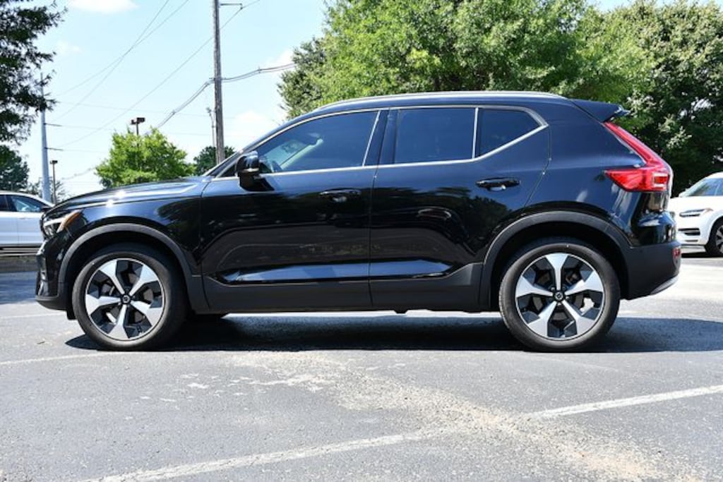 Certified 2023 Volvo XC40 B5 AWD Plus Bright SUV
