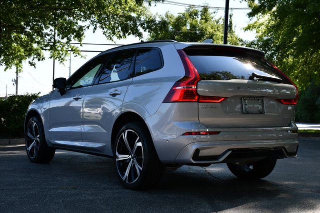 Used 2024 Volvo XC60 plug-in hybrid T8 Ultimate Dark SUV