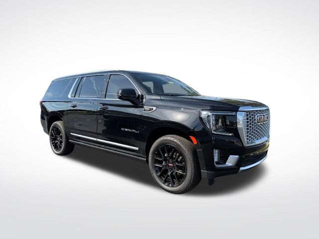 2023 GMC Yukon Denali AWD's photo