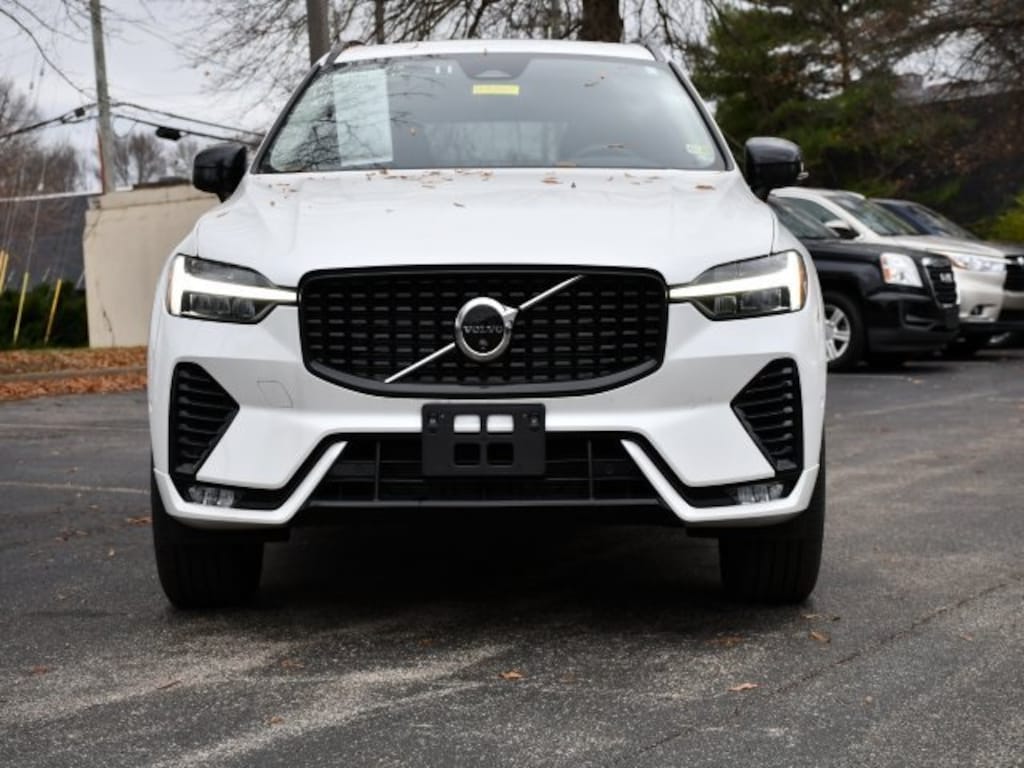 Certified 2025 Volvo XC60 B5 Plus SUV