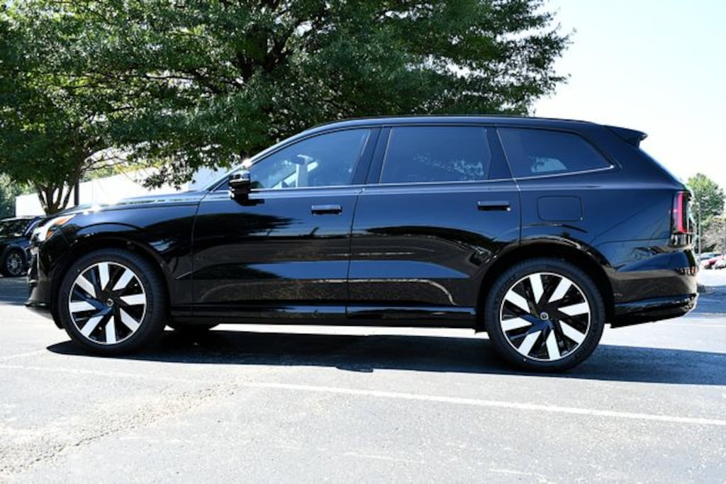 Certified 2025 Volvo EX90 Twin Motor Performance Ultra 6-Seater SUV
