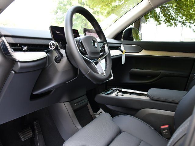 2025 Volvo EX90 Ultra - Photo 12