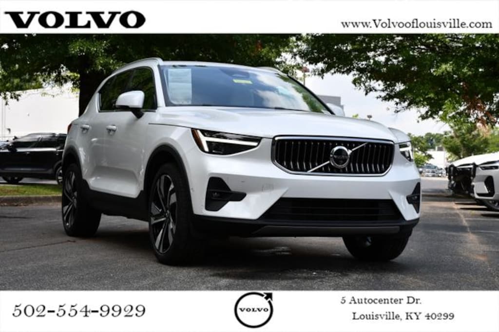 Certified 2024 Volvo XC40 B5 Plus Bright SUV