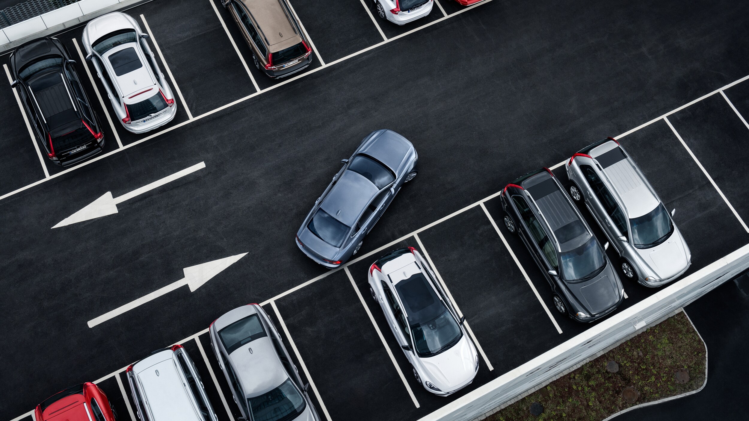 Volvo S90 in NY with Park Assist Volvo S90 in NY with Park Assist