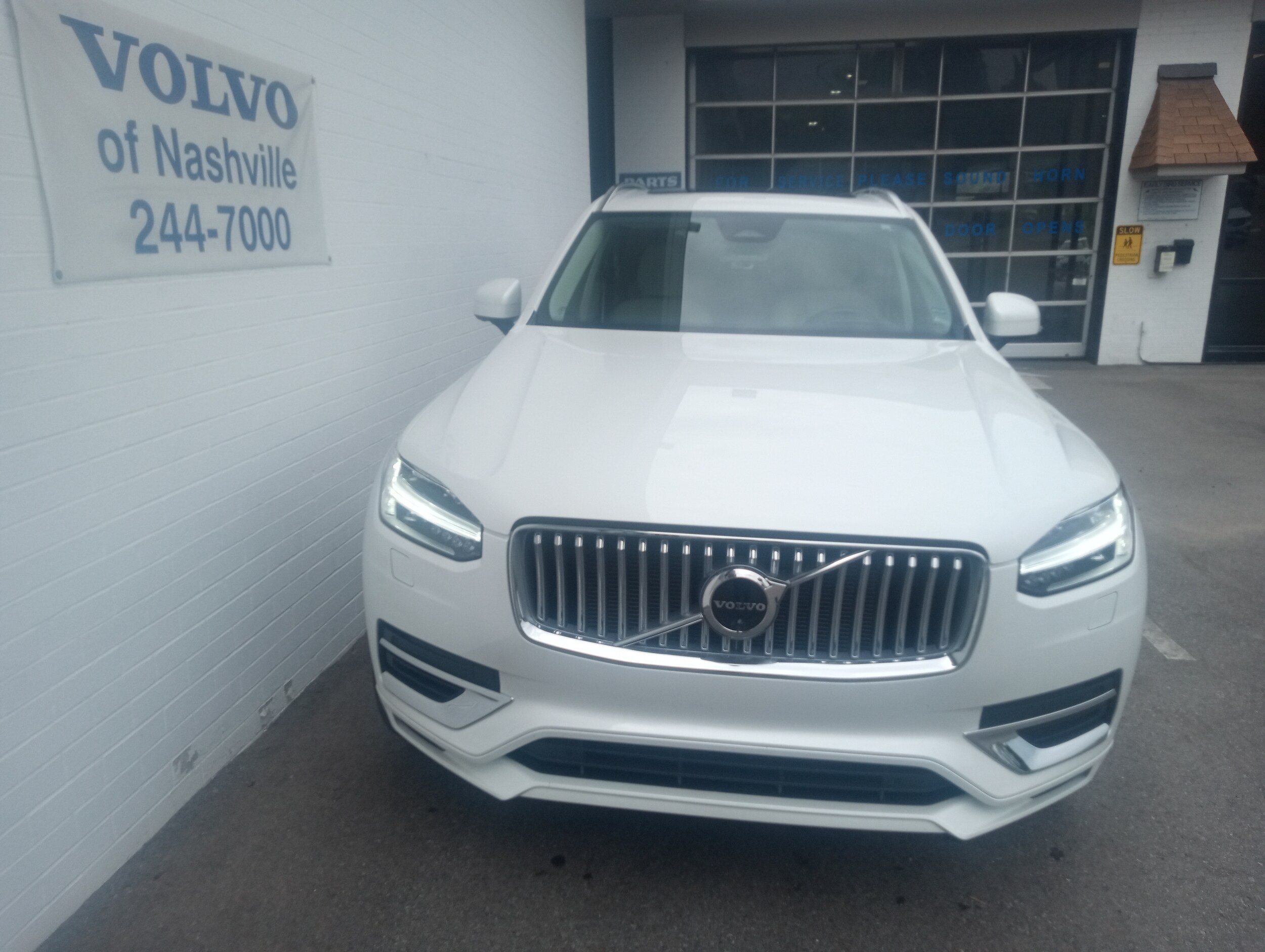 2023 Volvo XC90 Recharge Ultimate photo 2