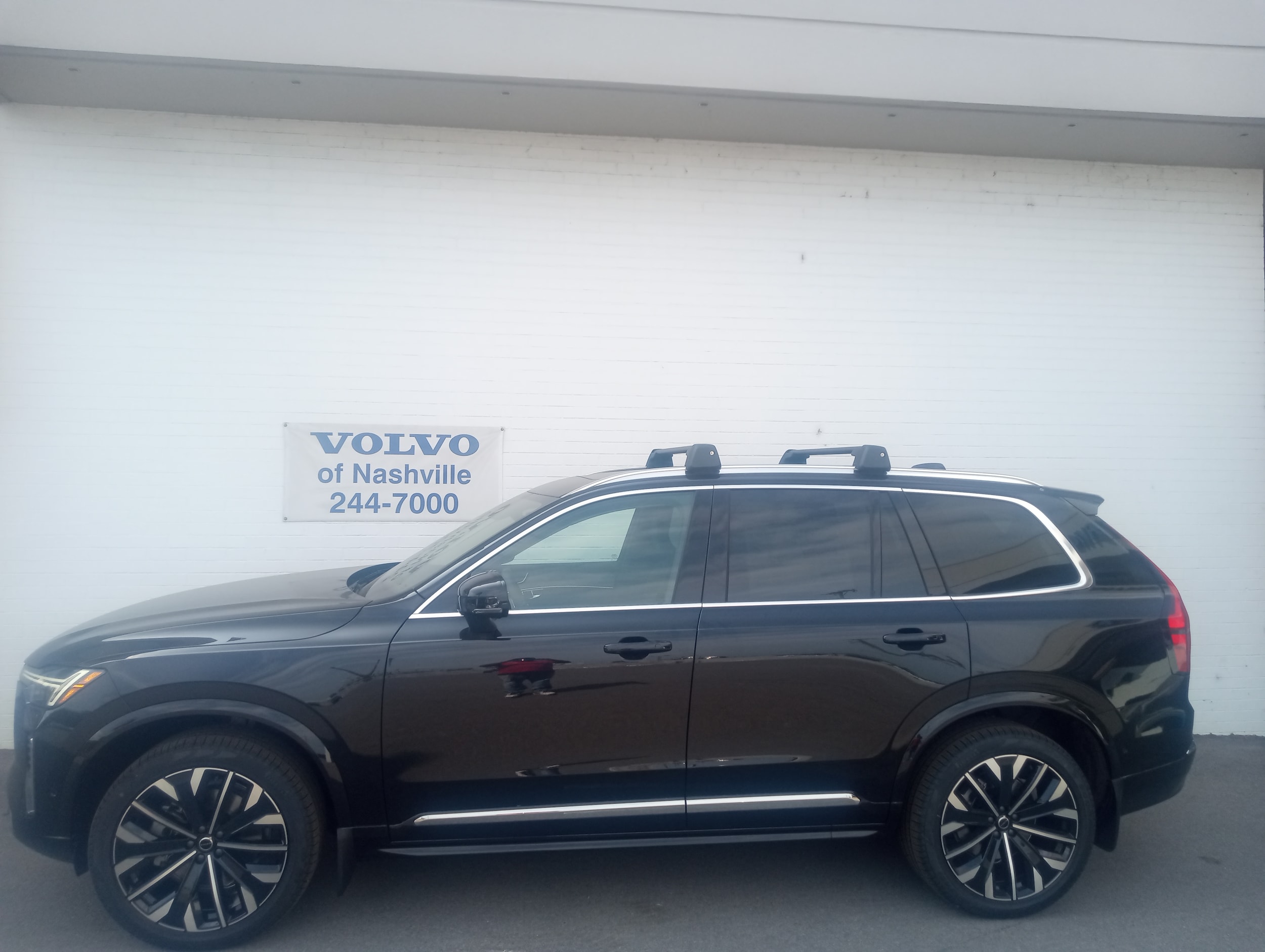 2026 Volvo XC90 B5 Plus Bright 4WD's photo