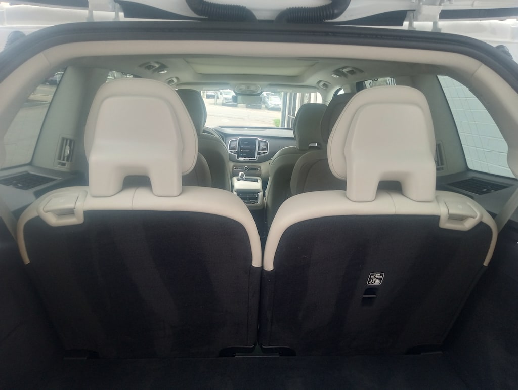Certified 2023 Volvo XC90 Recharge Plug-In Hybrid Ultimate 6-Seater SUV