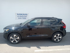 2025 Volvo XC40 B5 Plus Dark Theme SUV