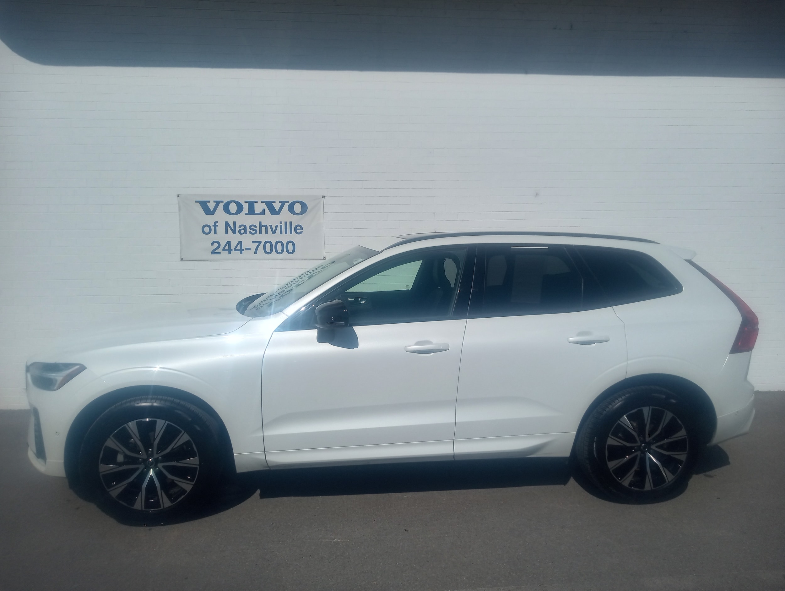 2025 Volvo XC60 SUV 