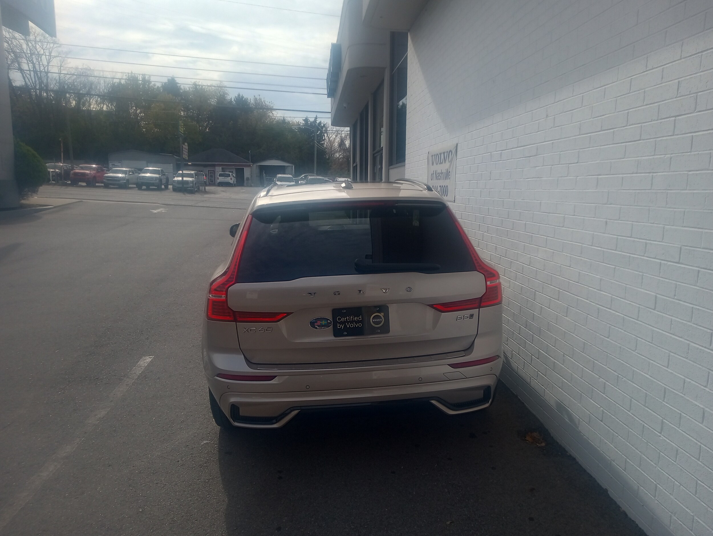 2023 Volvo XC60 B5 Plus photo 4