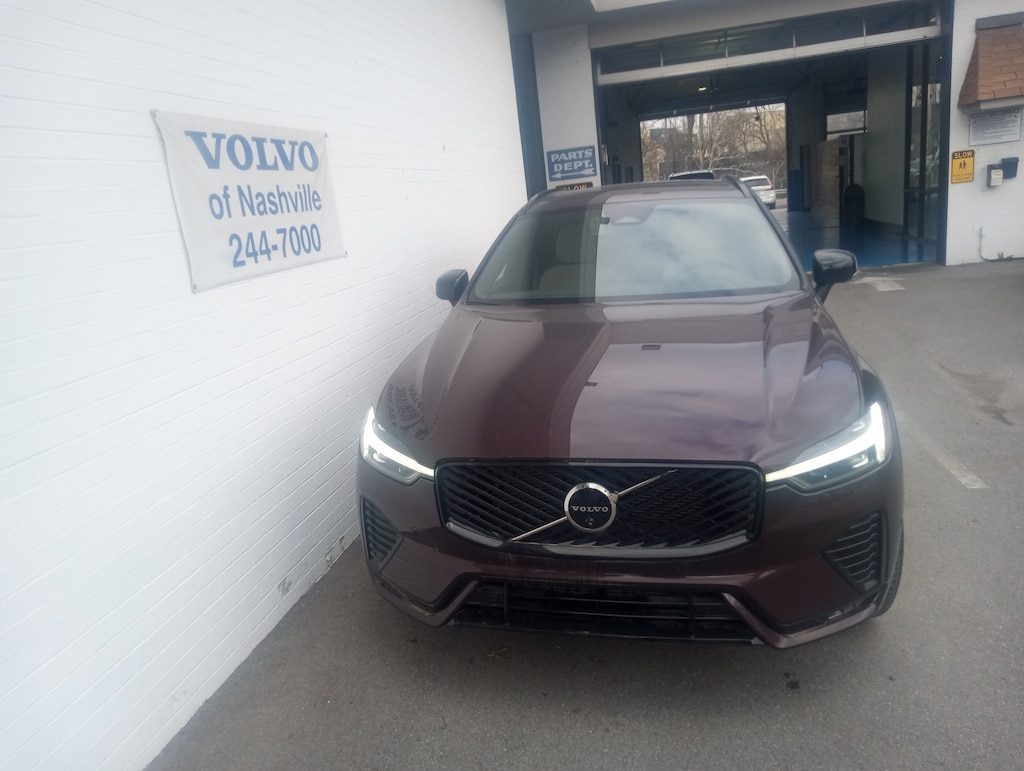 New 2026 Volvo XC60 B5 Plus SUV