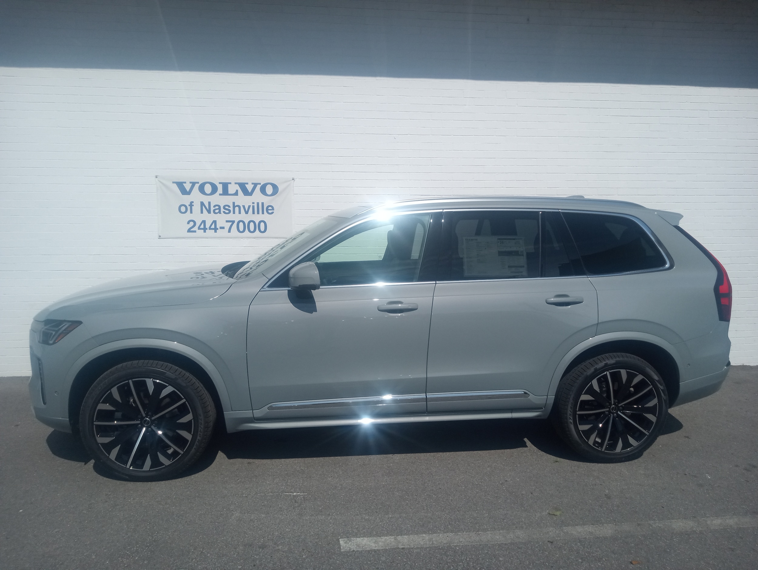 2025 Volvo XC90 SUV 