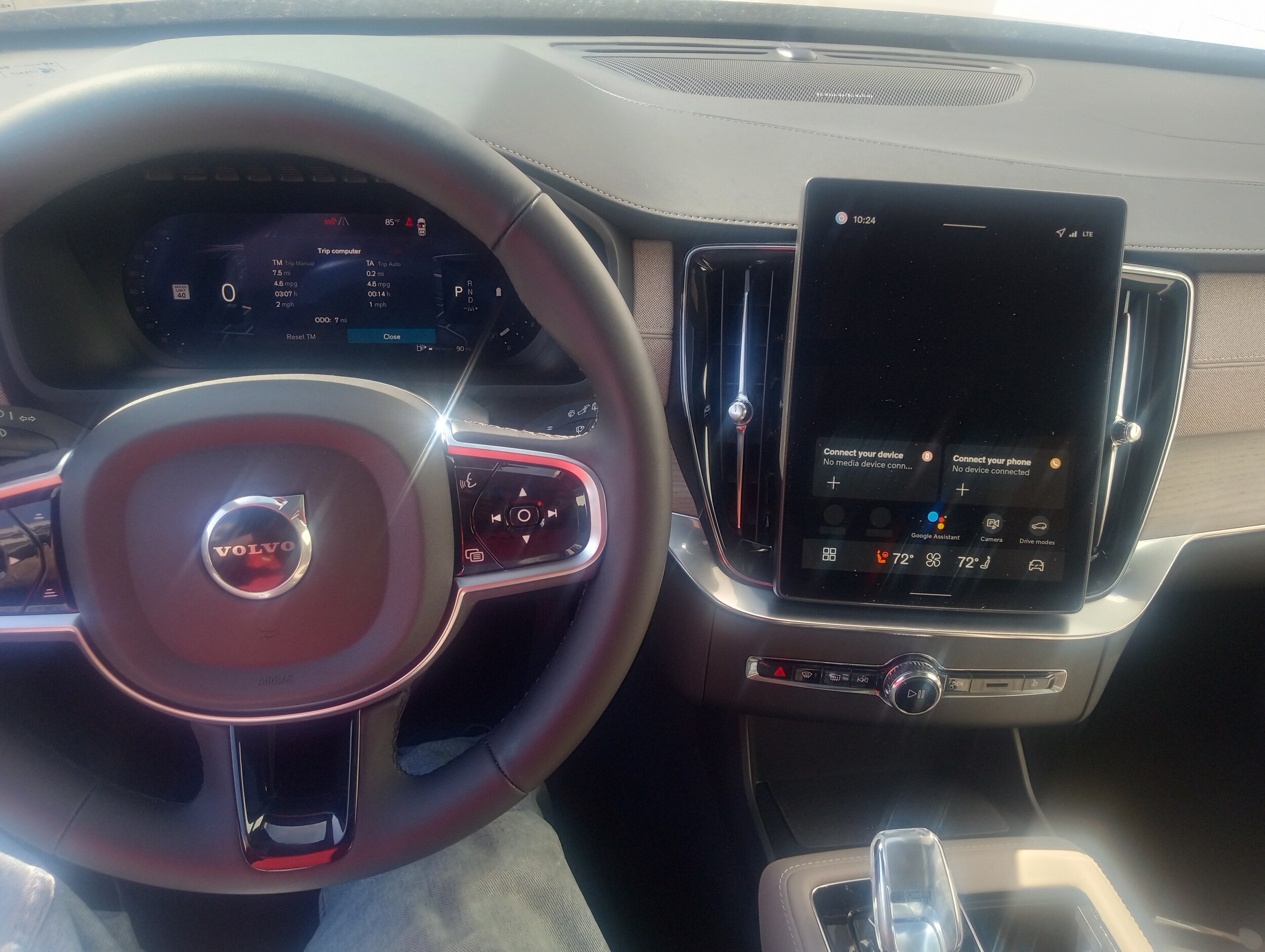 2026 Volvo XC90 Plus - Photo 7