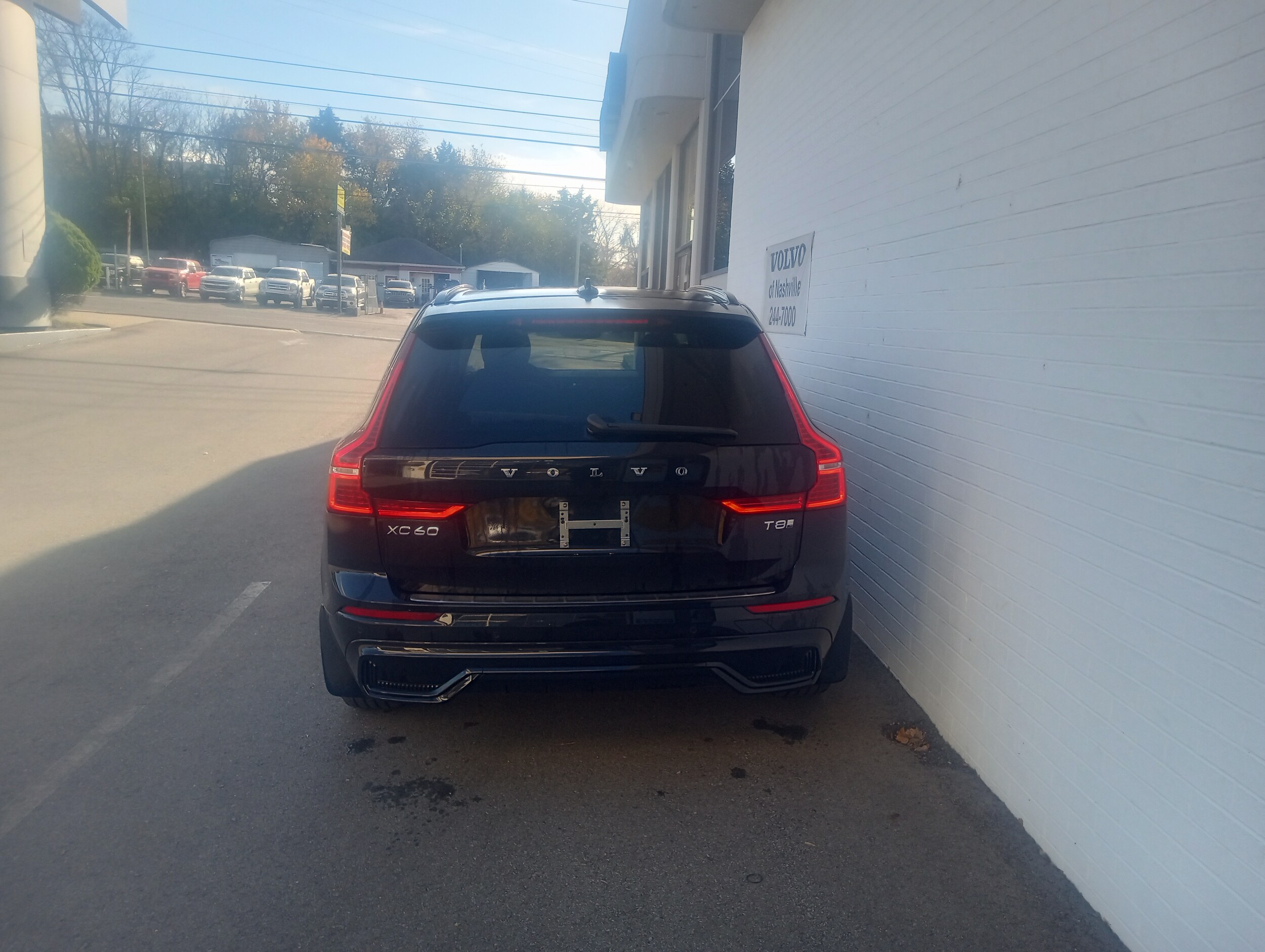 2025 Volvo XC60 Hybrid T8 Plus photo 4