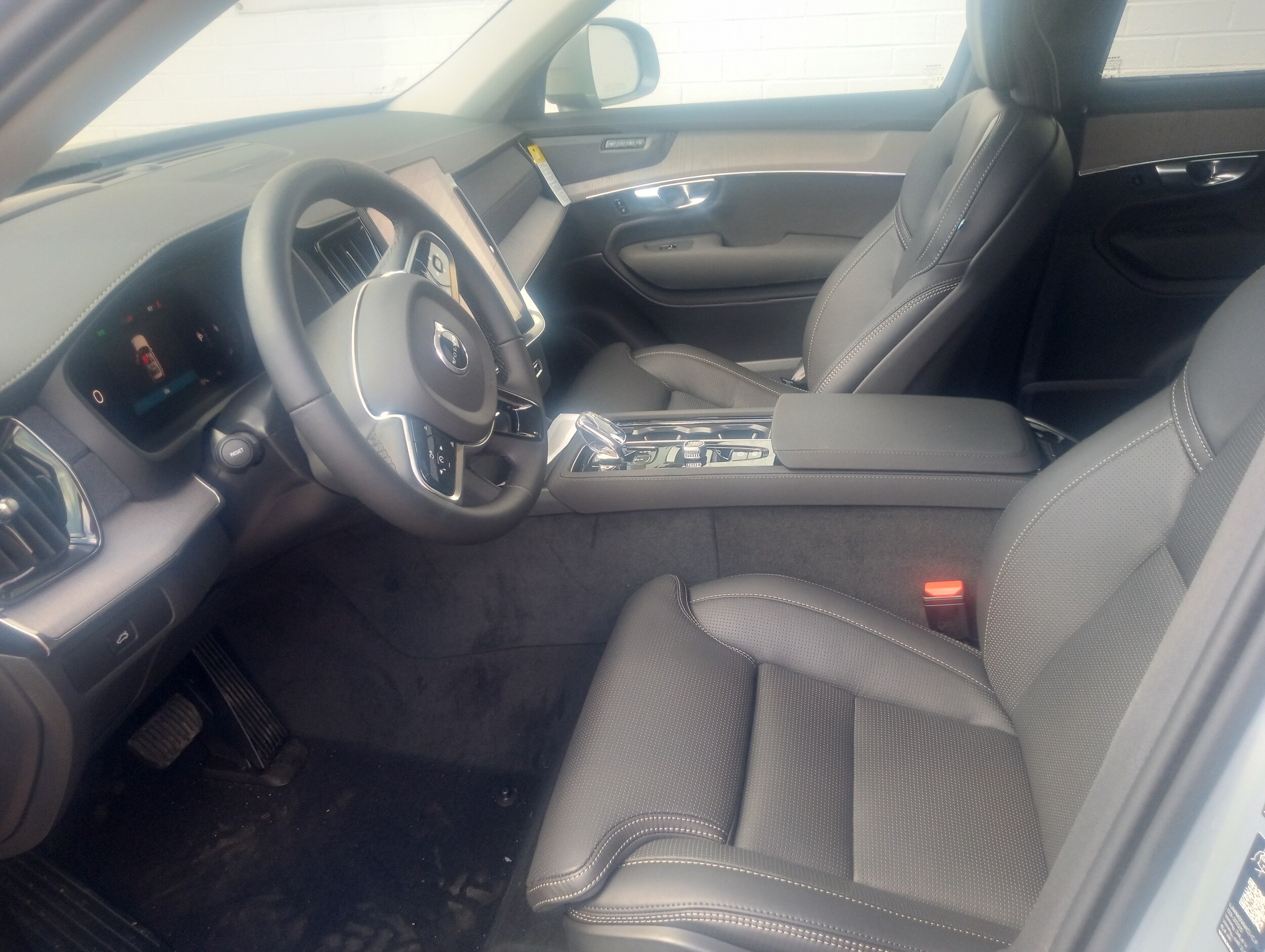 2026 Volvo XC90 Ultra - Photo 6