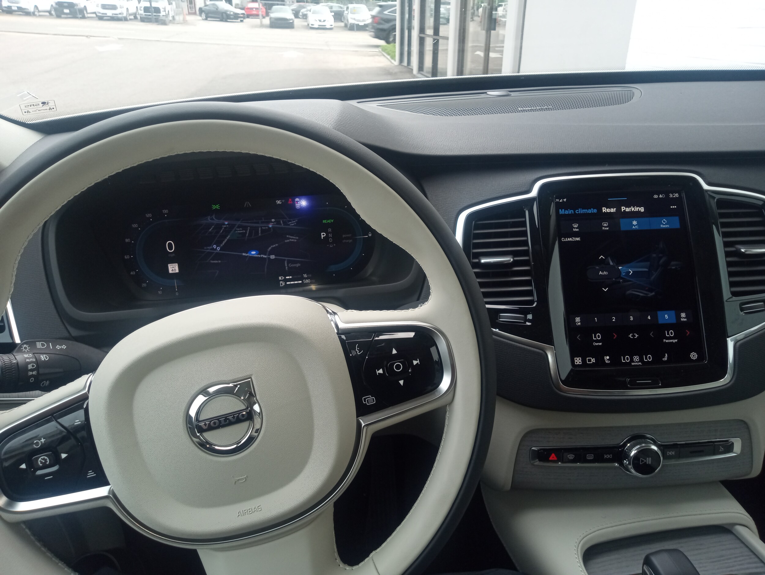 2025 Volvo XC90 T8 Plus photo 2