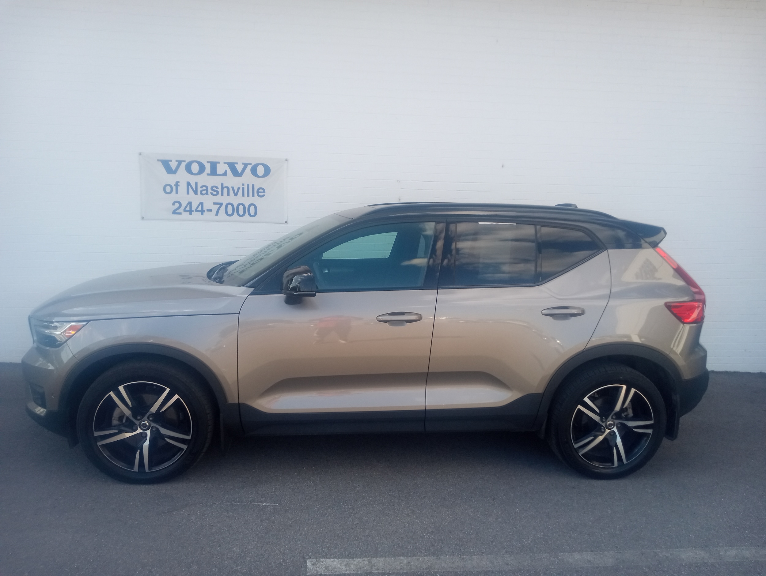 2022 Volvo XC40