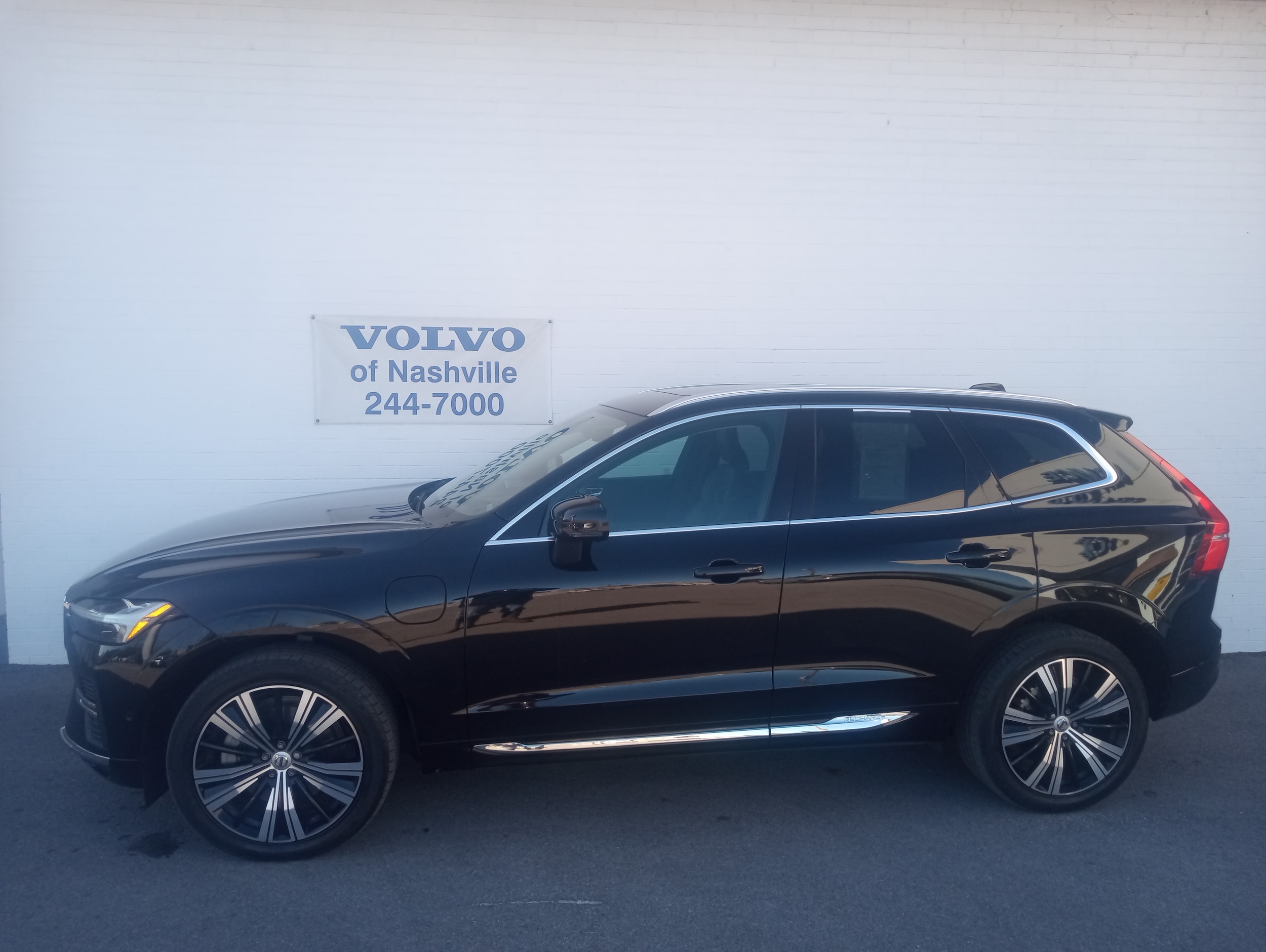 2022 Volvo XC60 Recharge Plug-In Hybrid SUV 