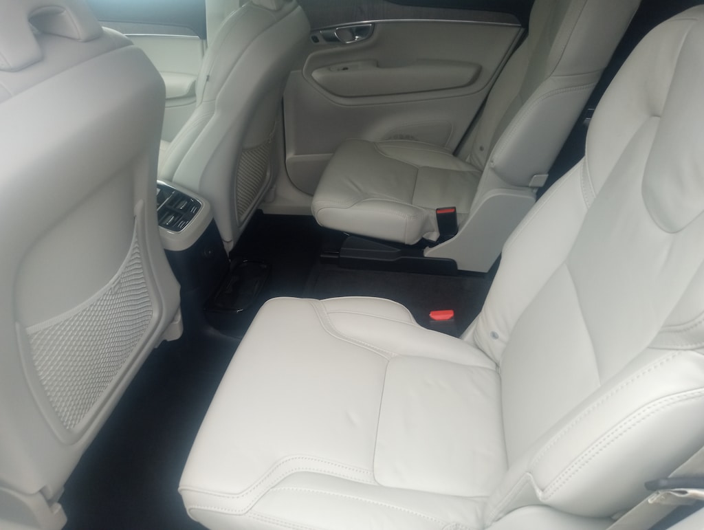 Certified 2023 Volvo XC90 Recharge Plug-In Hybrid Ultimate 6-Seater SUV