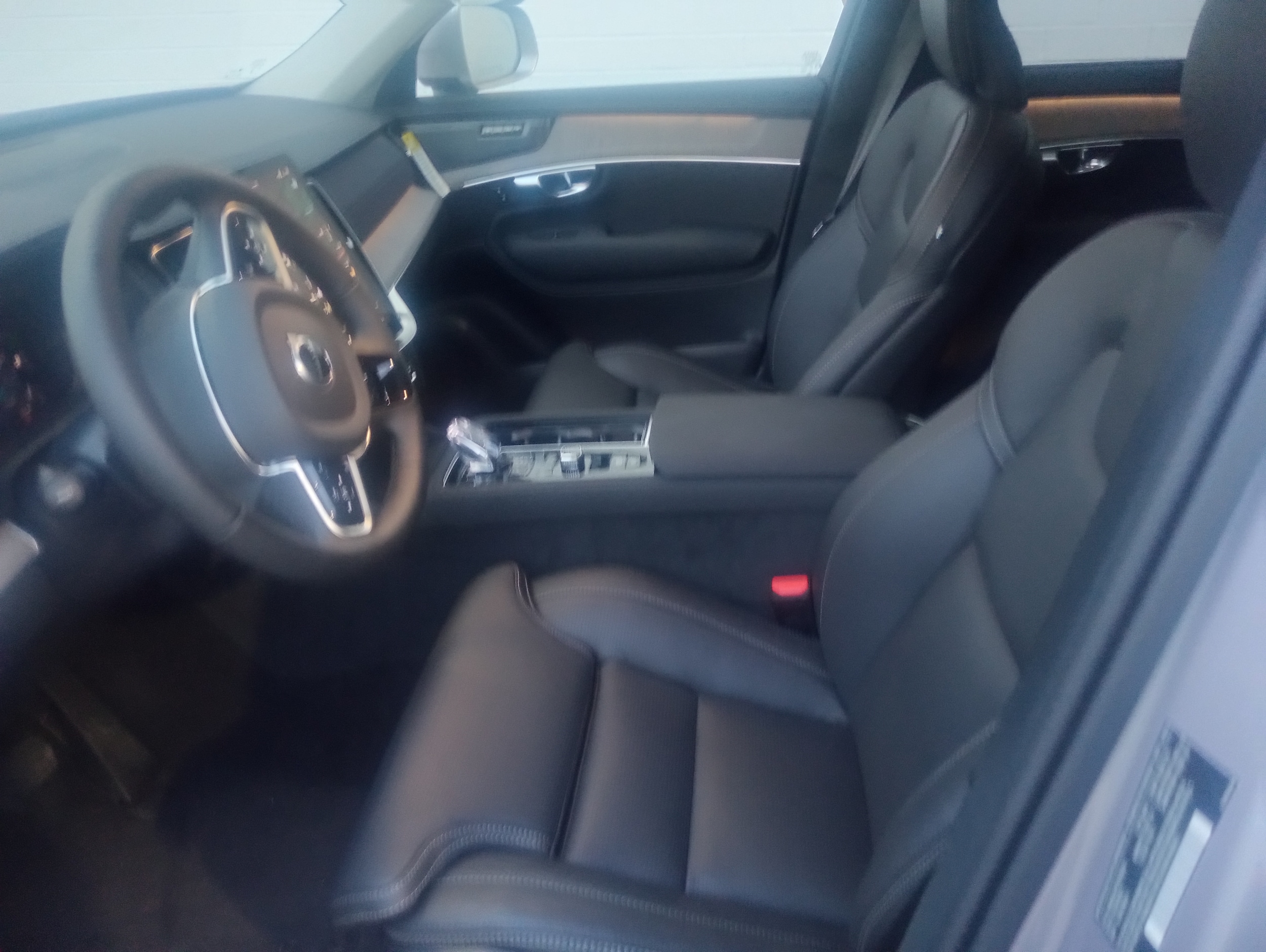 2026 Volvo XC90 Ultra - Photo 6