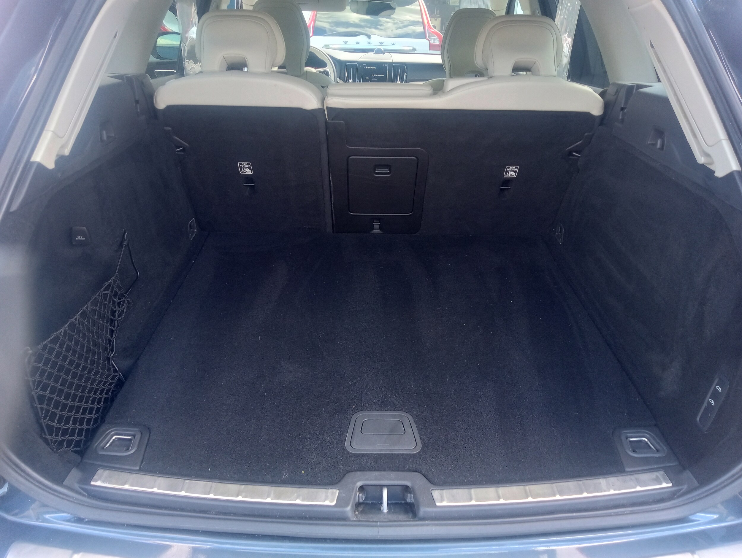 2023 Volvo XC60 Ultimate photo 3