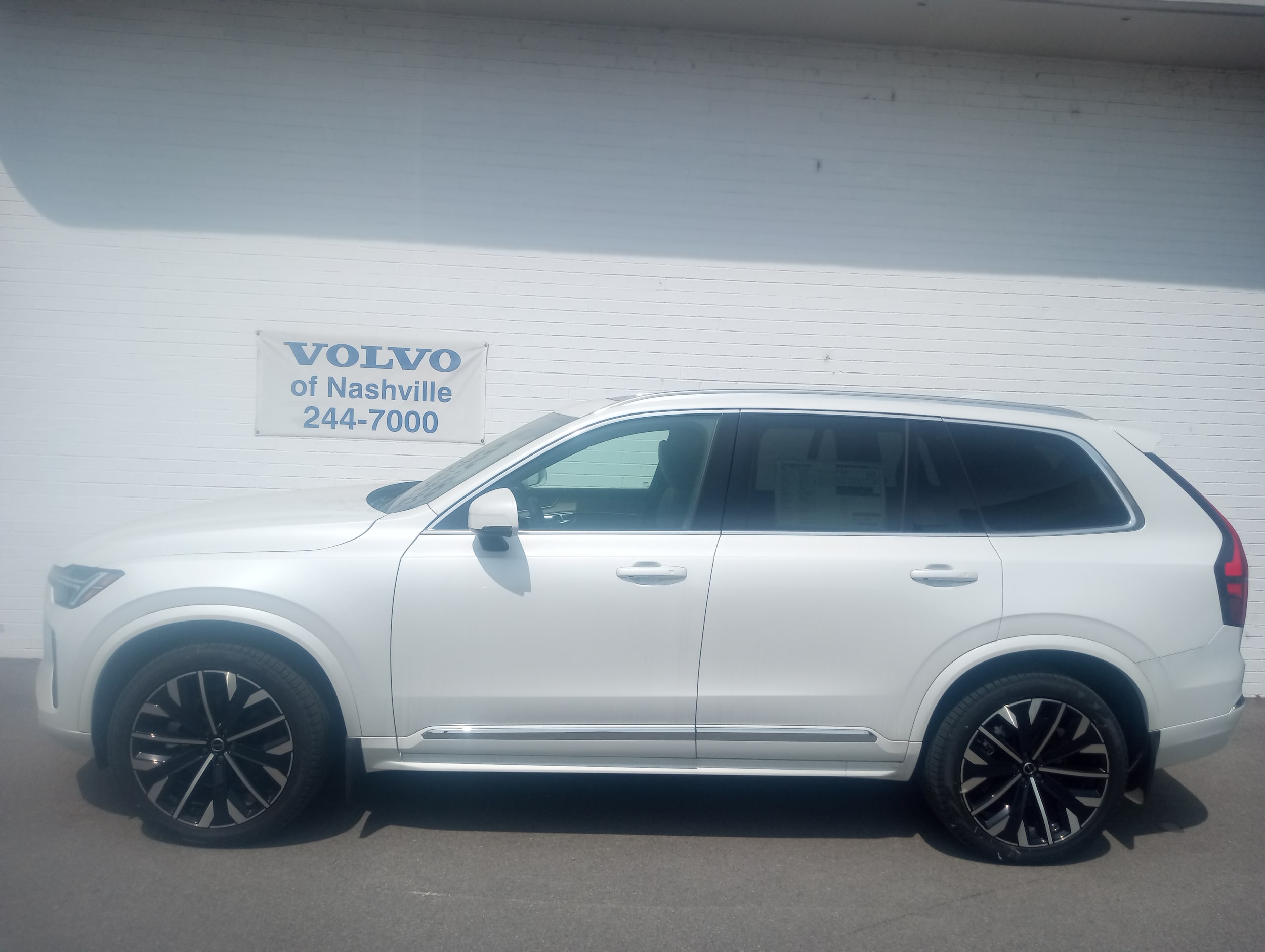 2026 Volvo XC90 B5 Core Bright 4WD's photo