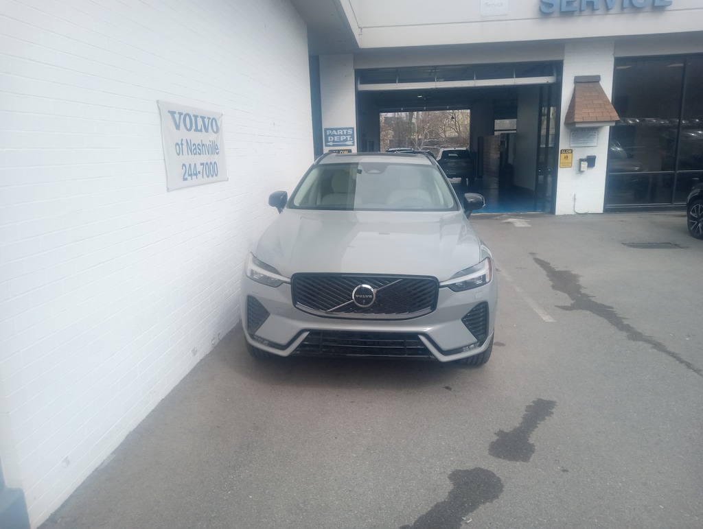 New 2026 Volvo XC60 B5 Ultra SUV