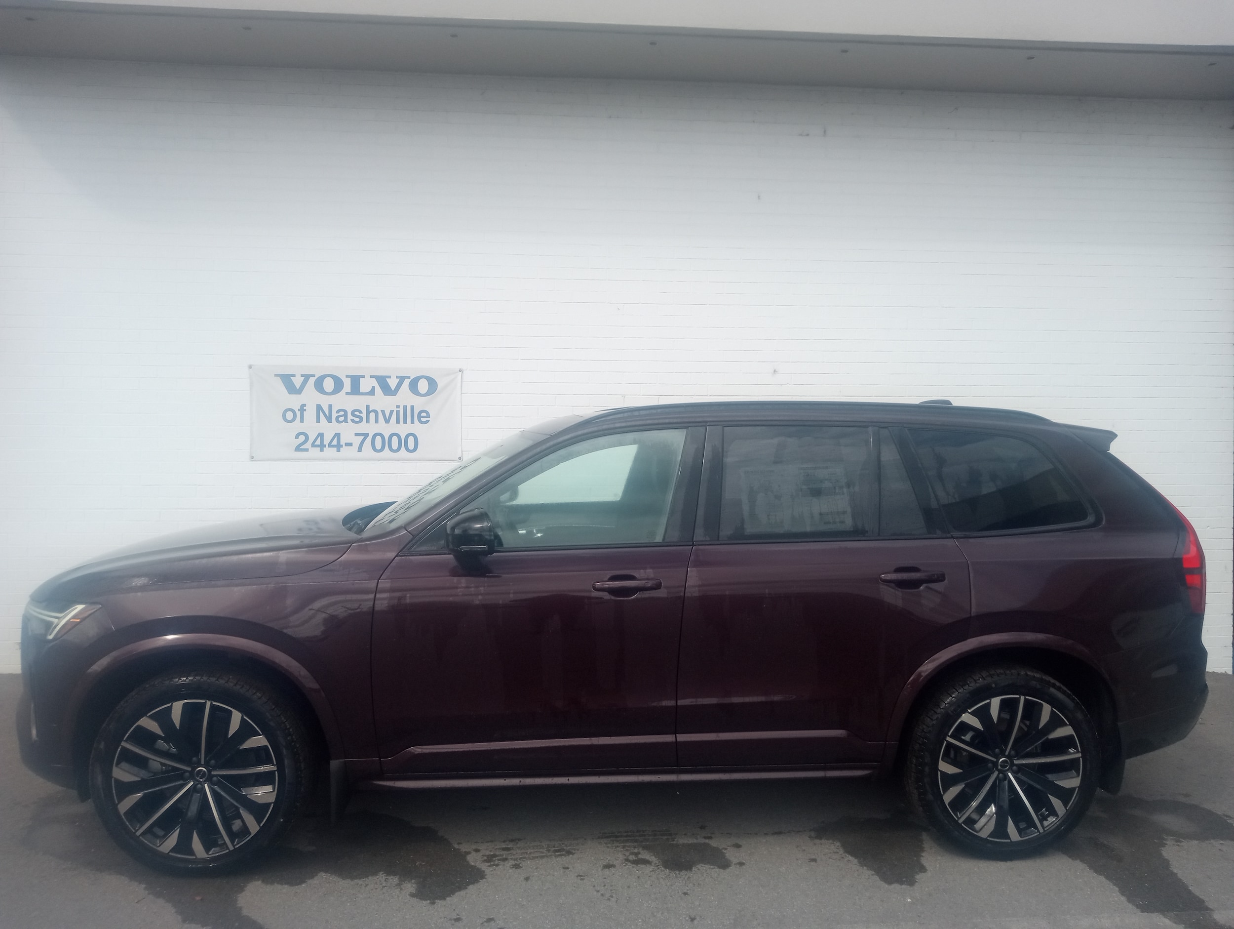 2026 Volvo XC90 B6 Ultra Dark 6-Seater 4WD's photo