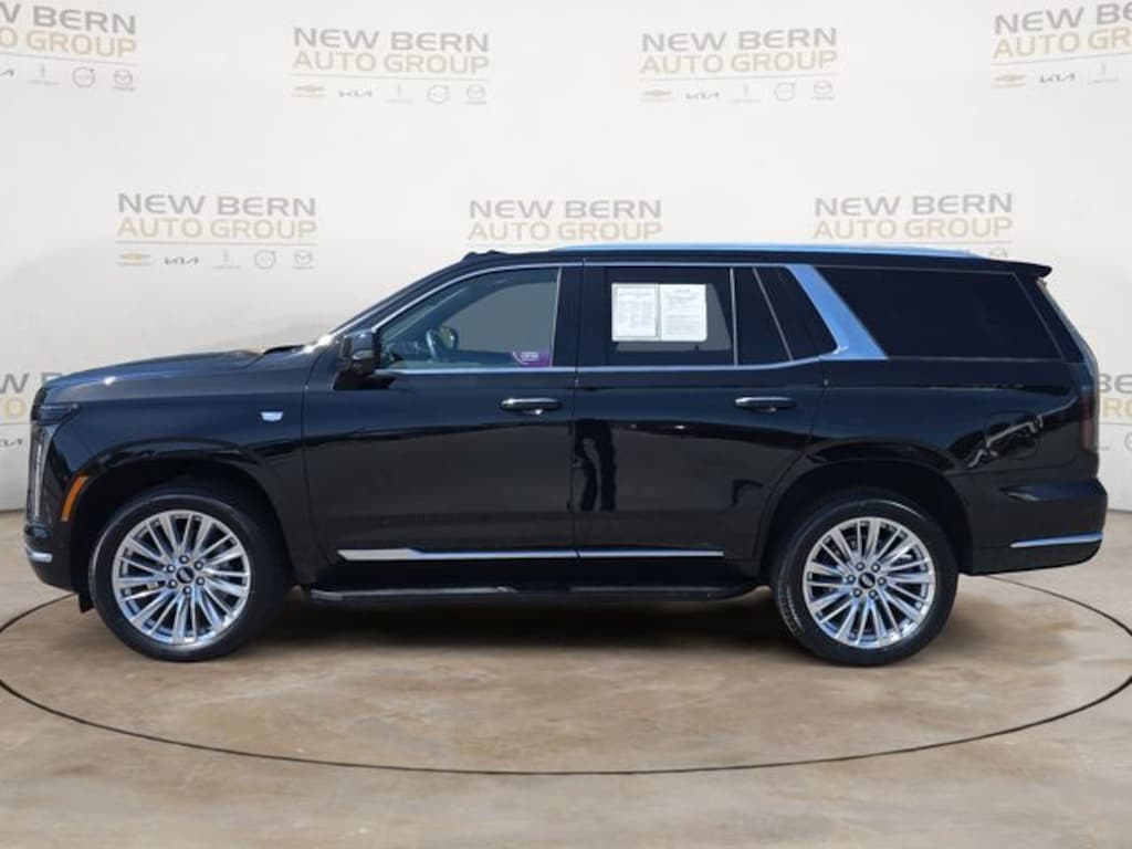 Used 2025 Cadillac Escalade Premium Luxury SUV