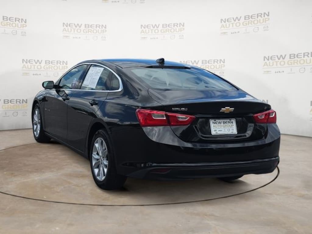 Used 2025 Chevrolet Malibu LT Sedan
