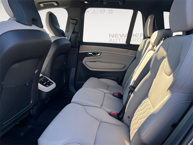 2026 Volvo XC90 Plus - Photo 13