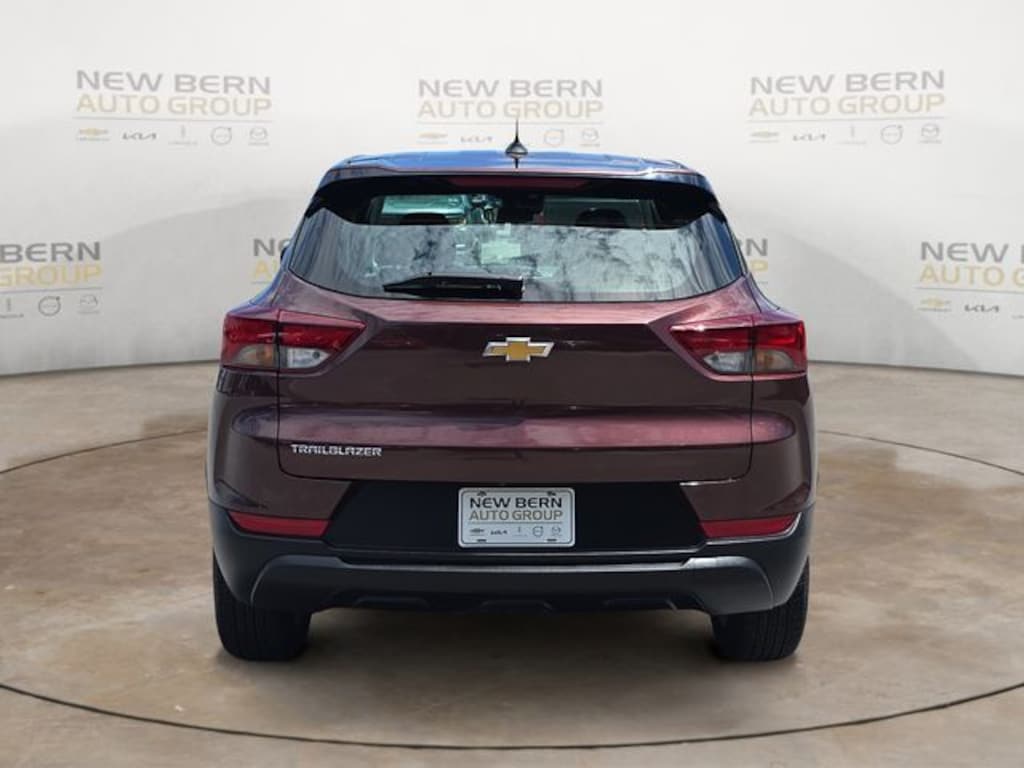 Used 2023 Chevrolet Trailblazer LS SUV