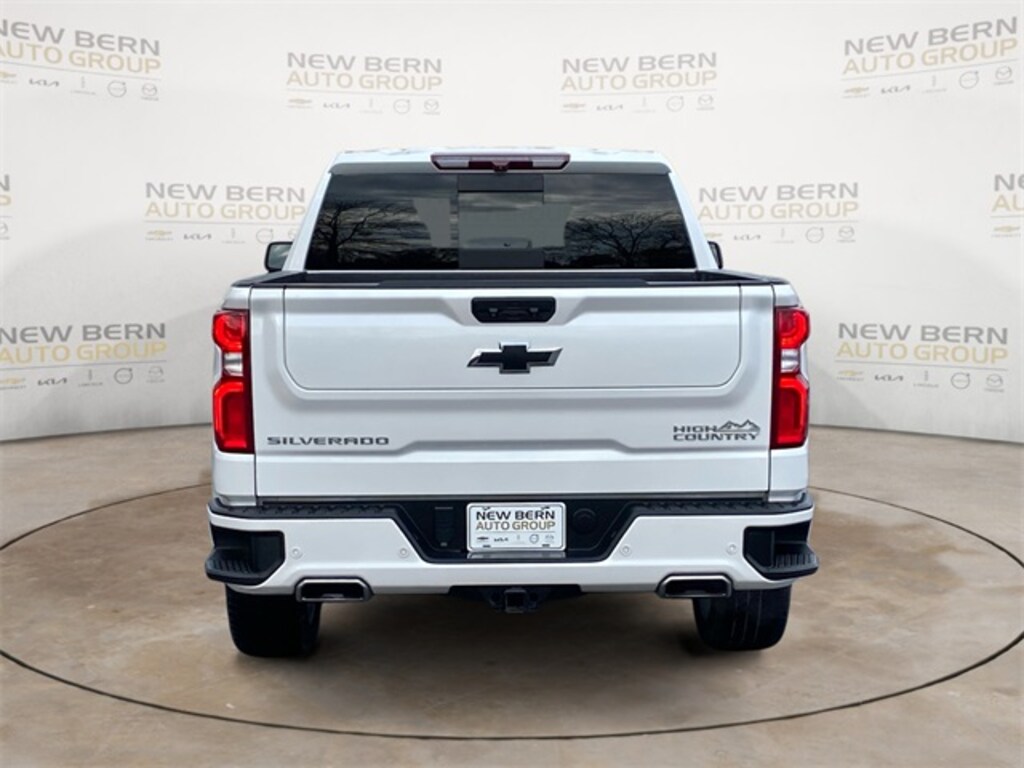 Used 2022 Chevrolet Silverado 1500 High Country Truck