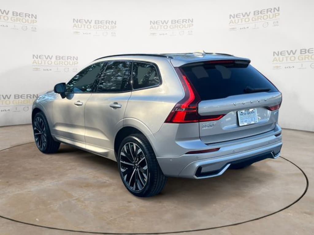 New 2026 Volvo XC60 B5 Ultra SUV