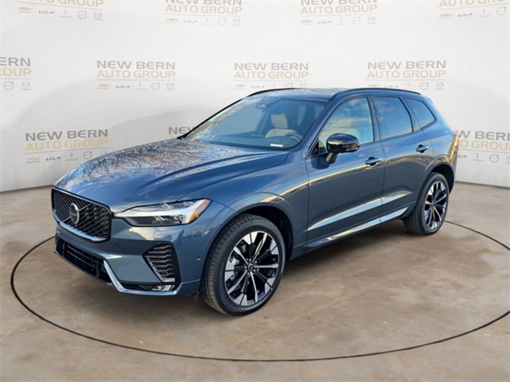 New 2026 Volvo XC60 B5 Plus SUV